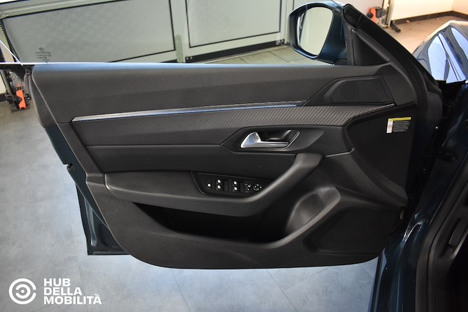 PEUGEOT 508 BlueHDi 130 Stop&Start EAT8 SW Allure Pack